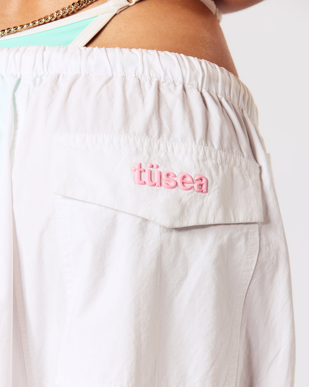 White icon pants tusea